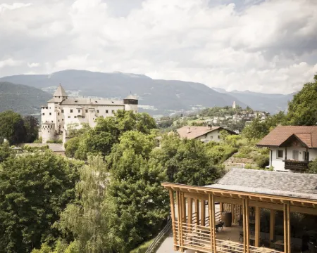 Presulis Hideaway Apartments & Restaurant Hotéis em Fie