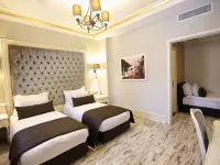 L'Agora Old Town Hotel & Bazaar Hotels near Konak Square