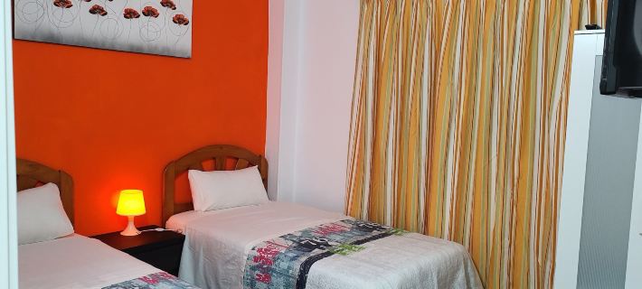 Low Cost Room Plaza de Hierro III Hotels in Comarca Sur