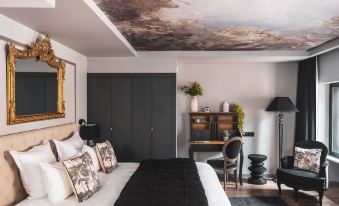 Maisons du Monde Hôtel & Suites - la Rochelle Vieux Port