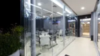 Dream Hotel Hôtels à : Velika Gorica