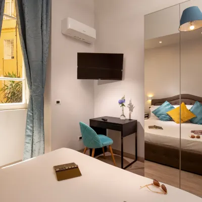 The Shell Rome Suite Các khách sạn gần Bệ thờ Nữ thần Hòa bình Ara Pacis