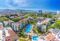 Hotel Puerto de Luna Pet Friendly & Family Suites Hotels in Puerto Vallarta