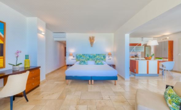 Le Domaine Anse Marcel Beach Resort