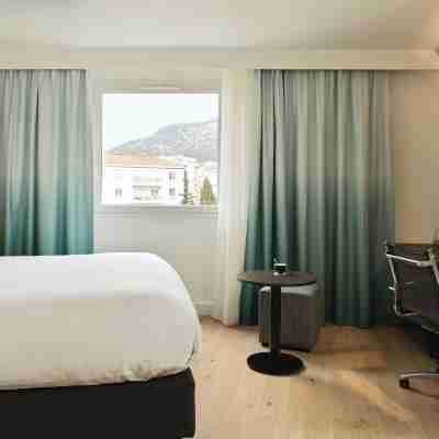 Holiday Inn Toulon - City Centre Rooms