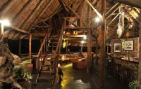 Muchenje Safari Lodge - 5-Star