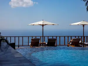 Ladera Resort