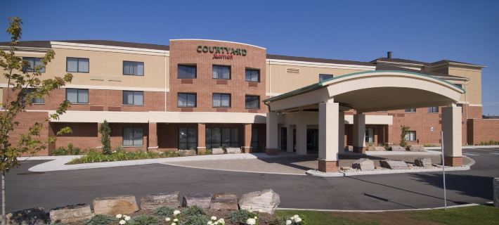 Courtyard Hamilton Hotels in Hamilton