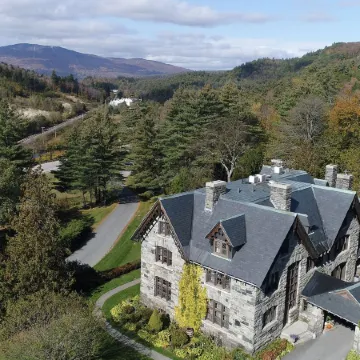 Castle Hill Resort and Spa