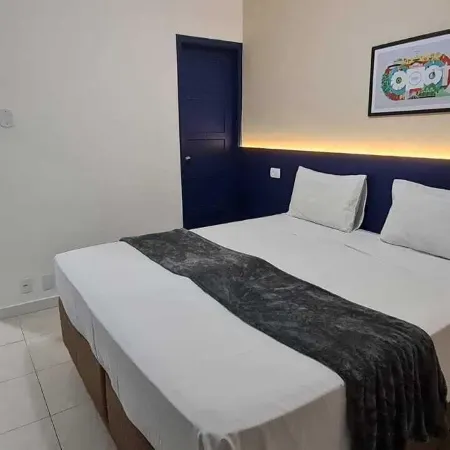 Copacabana Blue Hotel Отели рядом с достопримечательностью «Копакабана»