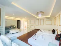 센트럴 코너 당코르