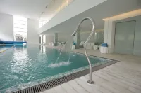 The Grand Hotel - С бассейном
