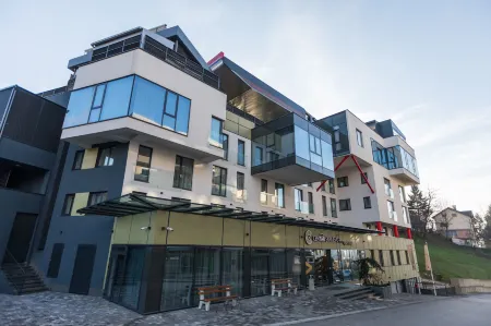 Aparthotel Centar Sarajevo Отели рядом с достопримечательностью «Национальный музей Боснии и Герцеговины»