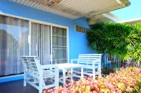 Baan Fa la Mai Resort Hotels in Tak