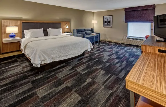 鄧弗里斯/匡蒂科歡朋酒店