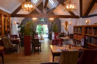 The Nags Head Hotel a Newtown