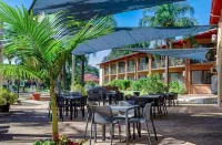 Charbonnier Hotel Singleton فنادق في سينجغلتون