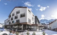 Il Tyrol Hotels in San Candido
