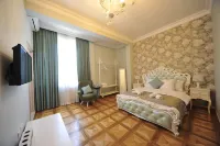 Guest House Batumi Globus - Homestays