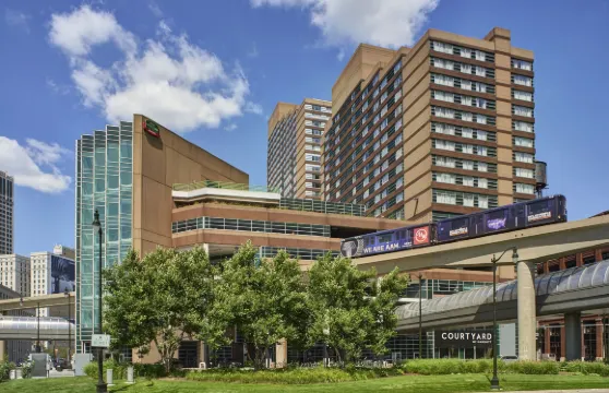 底特律市區萬怡酒店