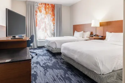 Fairfield Inn & Suites Cincinnati Eastgate Hotels near Dollar Tree