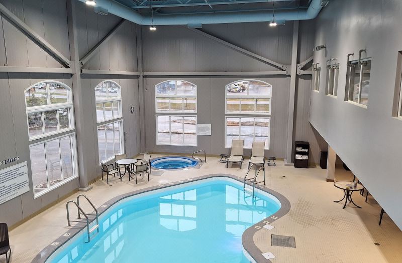 Radisson Hotel & Suites Fort McMurray photo 2