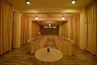 Om Niwas Suite Hotel