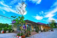 Khaohom Resort Hotels in 