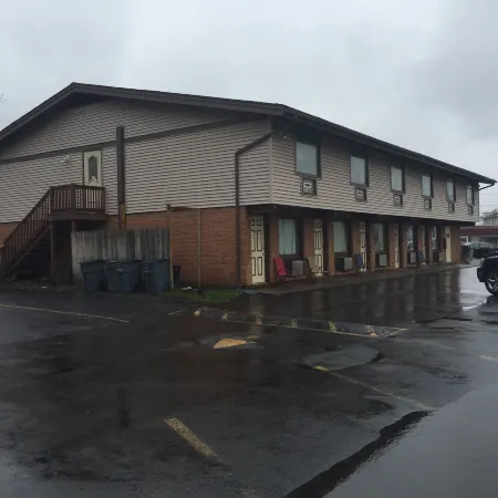 AArtpark Hotel Inn at Lewsiton