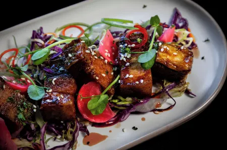 Mandala Ace Albany Hotel Отели в г. Олбани