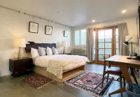 The Astro Hotels in Santa Rosa