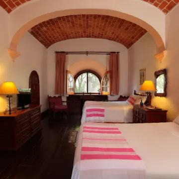 Posada del Tepozteco - Hotel & Gallery