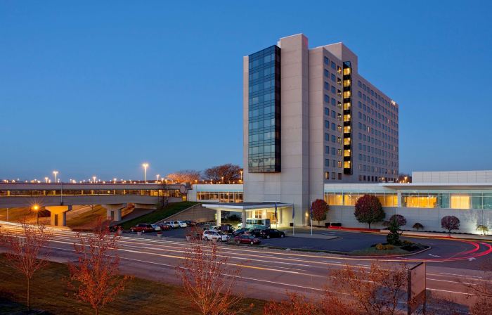 Hyatt Regency Pittsburgh Intl Airport