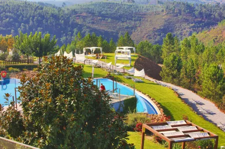 Agua Hotels Mondim de Basto Отели в г. Кабесейраш-ди-Башту