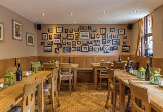 라이슬링 와인호텔 Zum Grünen Kranz