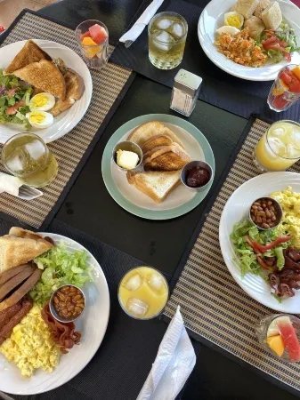 La Heliconia & Day Spa Отели рядом с достопримечательностью «Calliste Government School»