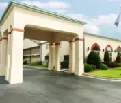 Days Inn & Suites by Wyndham Columbia Airport Hotels in Cayce