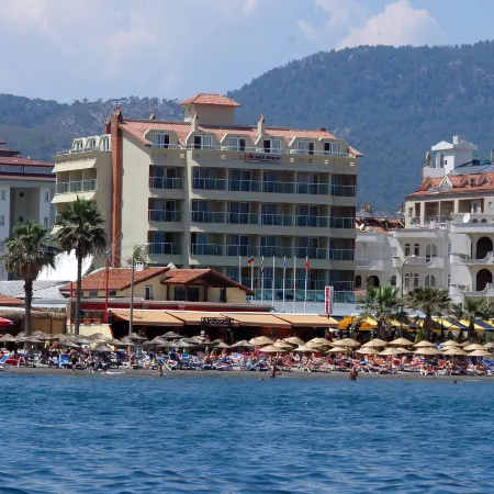Maris Beach Hotel