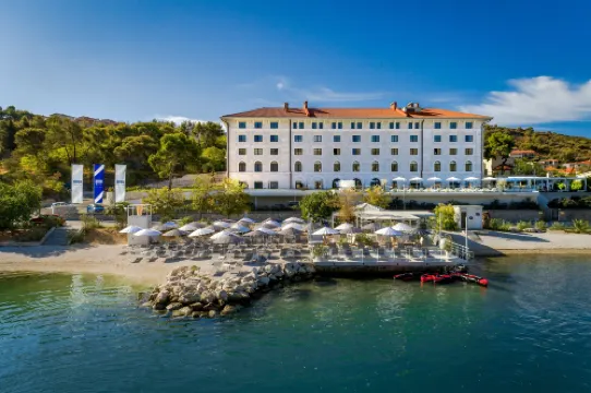 Hotel Brown Beach House & Spa