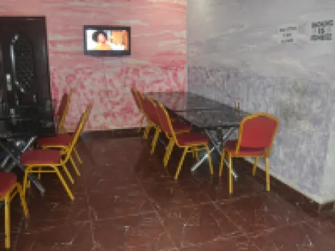 Dan Morgan Hotel & Suites Ξενοδοχεία στην πόλη Agege
