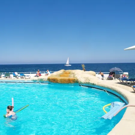 Stylish 2 Bedroom Apartment in an Amazing Location
