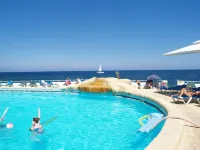 Stylish 2 Bedroom Apartment in an Amazing Location