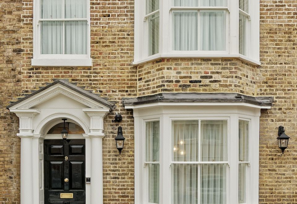 3. 이지스테이즈의 ..