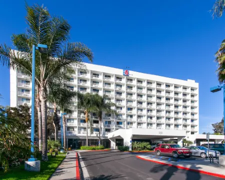 Motel 6 Los Angeles, CA - Los Angeles - LAX Hotels in Los Angeles