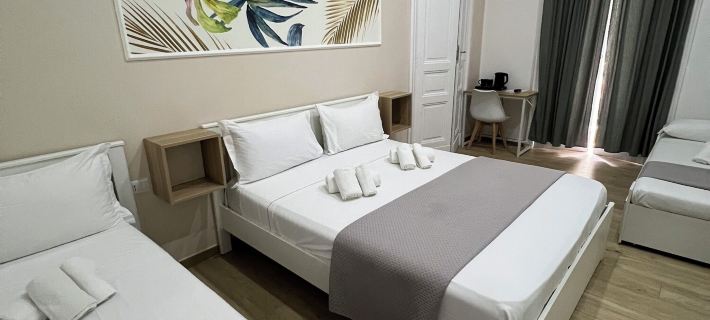 Vpm Rooms Central Train Station Hotels in Napoli