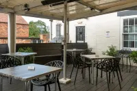 أدفوكيت أرمز هوتل فنادق في Buslingthorpe