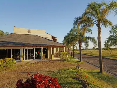 Brisas del Lago Apart y Hotel Hotels in 