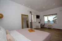 Only Yours , Mykonos - Private Pool & Sea View Suites Near Scorpios - Condos