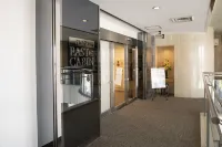 Plaza East Cabin -Male Only- - Wifi