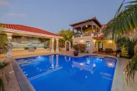 Gran Pacifica Beach Resort & Homes - Beach